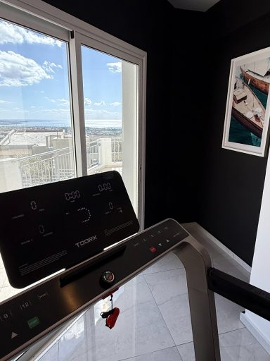 Gym and sea view