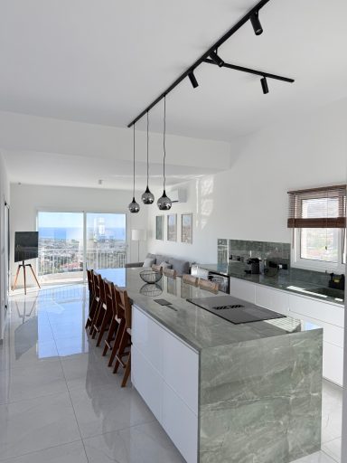 Kitchen and sea view